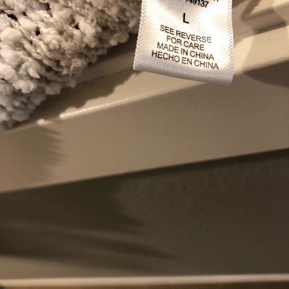 Sweater - Picture 4 of 4